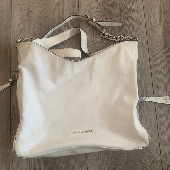 Michael Kors used all white purse in fair condition - Picture 1 of 9